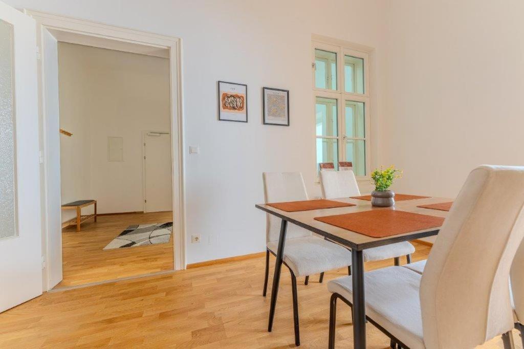 Deluxe Apartments Near The Center Krems an der Donau Dış mekan fotoğraf