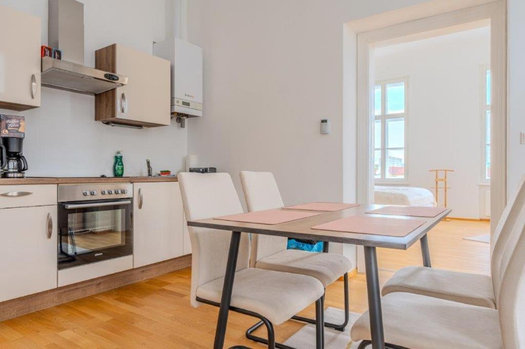 Deluxe Apartments Near The Center Krems an der Donau Dış mekan fotoğraf